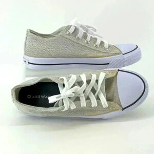 AIRWALK LACE  UP SNEAKERS